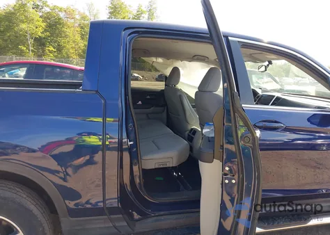 2017 Honda Ridgeline Rtl-T из США, поврежденный, VIN 5FPYK3F67HB028070